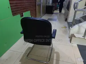 Visitor's Office Chair