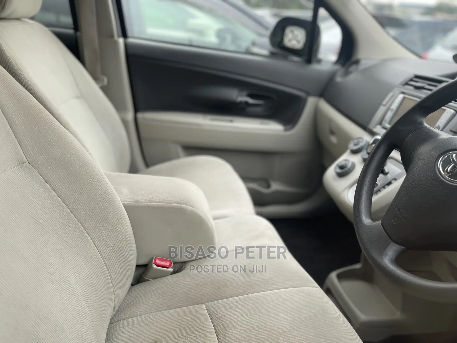 Toyota Passo Sette 1.5 AWD 2010 Black