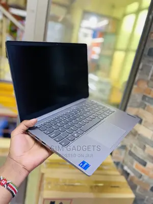 Laptop Lenovo 16GB Intel Core I5 HDD+SSD 512GB