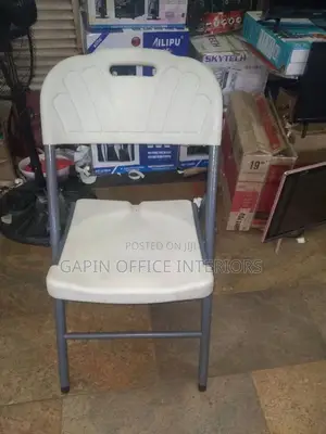 Simple Chair for Sale ( Brand New)