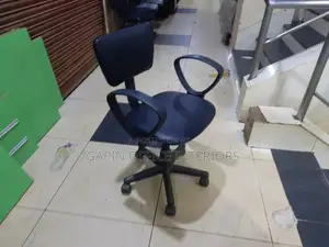 Simple Office Chair