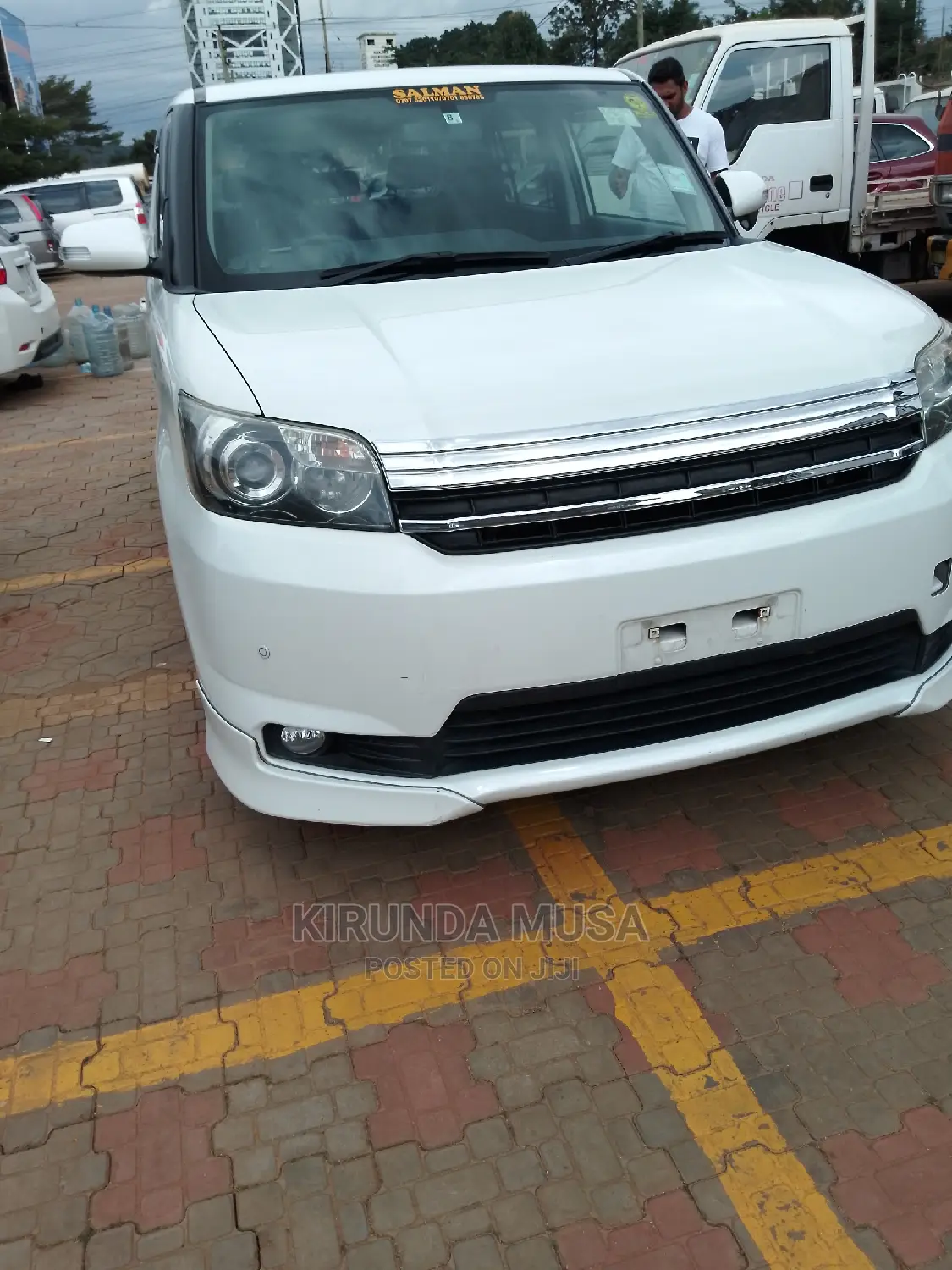 Toyota Corolla Rumion Hatchback 1.5 FWD 2010 White