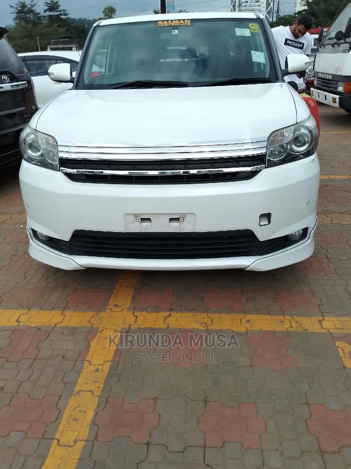 Toyota Corolla Rumion Hatchback 1.5 FWD 2010 White