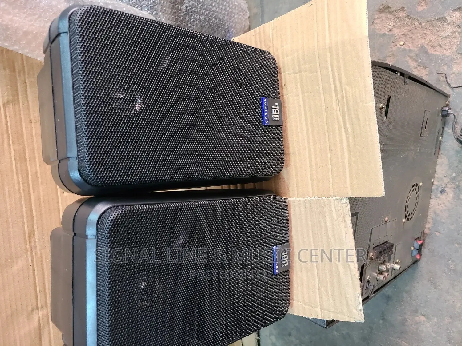 JBL Wall Mount Speake Potable Speak