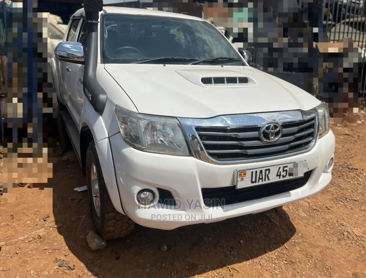 Toyota Land Cruiser 2012 White