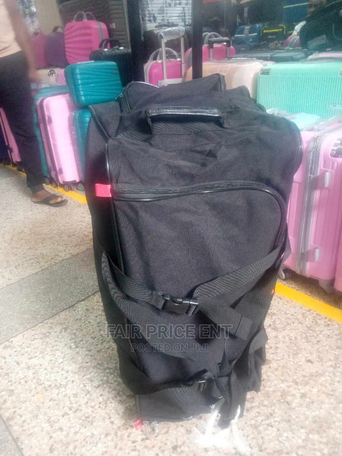 Original Trolley Traveling Safari Bag. Medium ( Black)