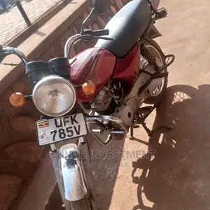 Bajaj Boxer 100 2023 Red
