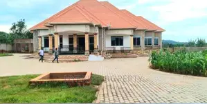 Furnished 6bdrm Mansion in Mpigi~Lungala Along for sale
