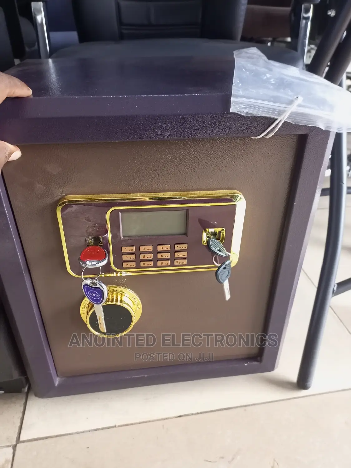 Safe Cash Box