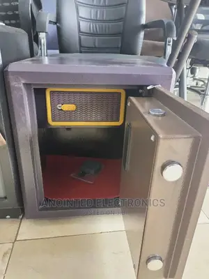 Safe Cash Box