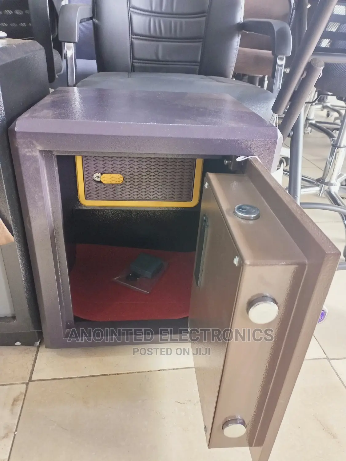 Safe Cash Box