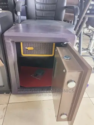 Safe Cash Box