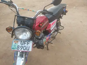 Bajaj Boxer 100 2021 Red