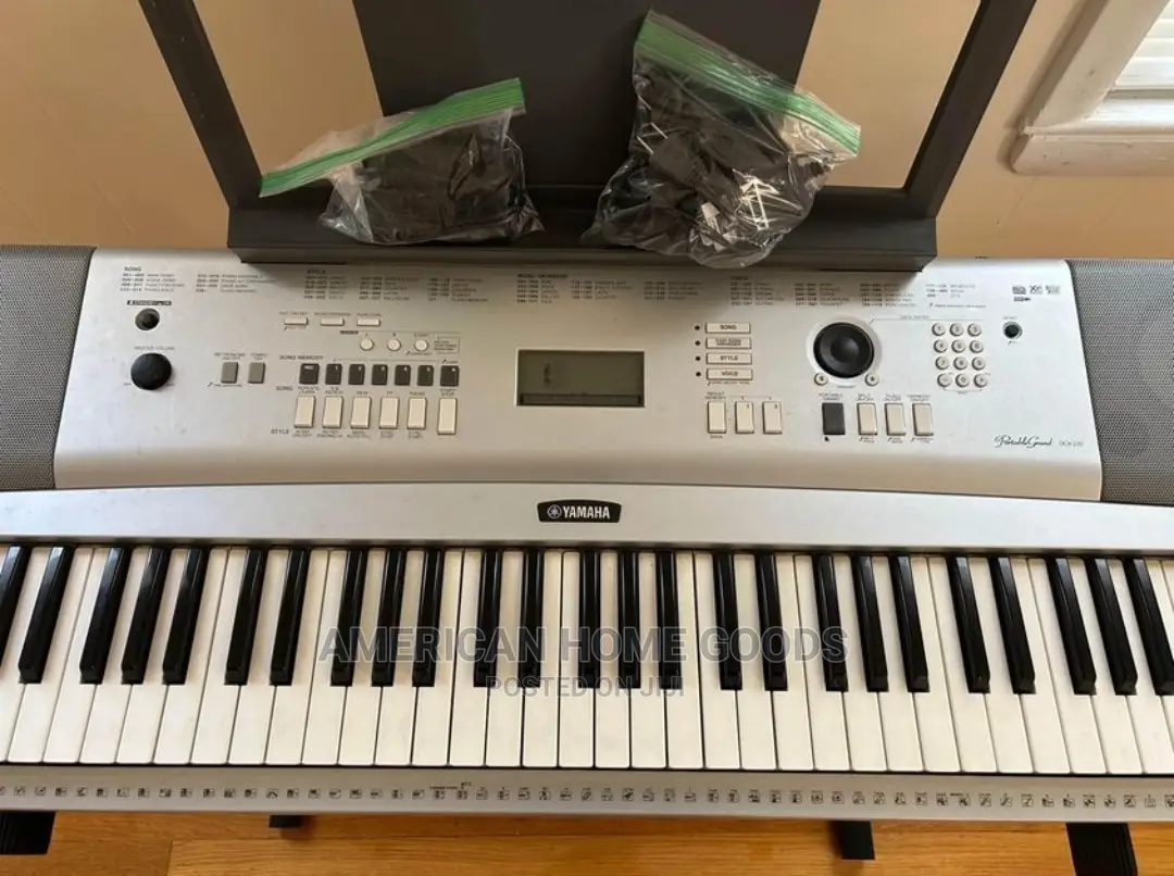 Yamaha Keyboard Grand Piano DGX220 With Pitch Bend and MIDI.