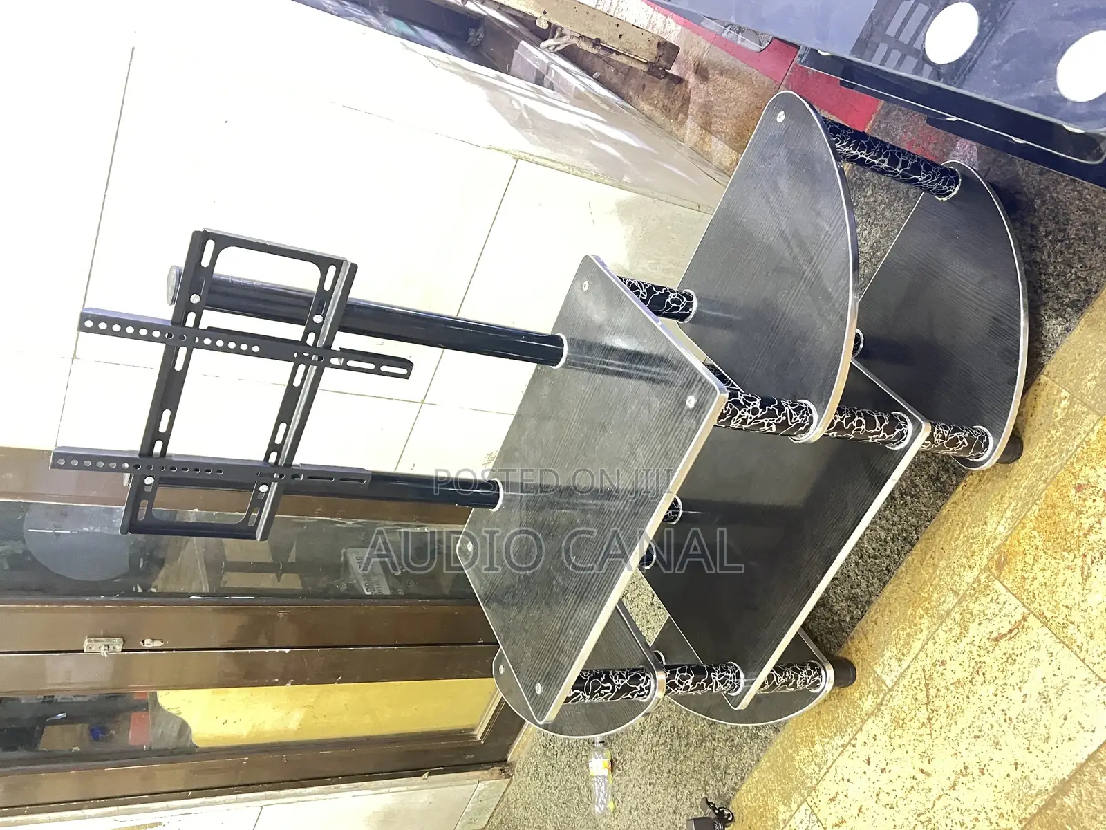YM 03 Wood Tv Stand With Tv Mount