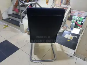Used Visitors' Chair