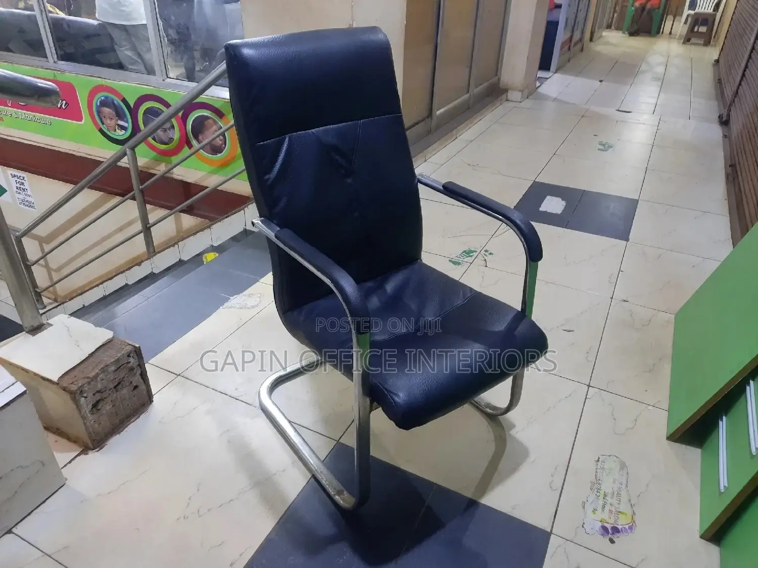Non Adjustable Visitor Chair