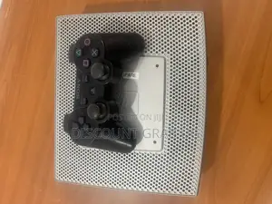 Retro Gaming Console With Over 1,500 Games in Full Hd