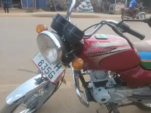 New Bajaj Boxer 100 2022 Red