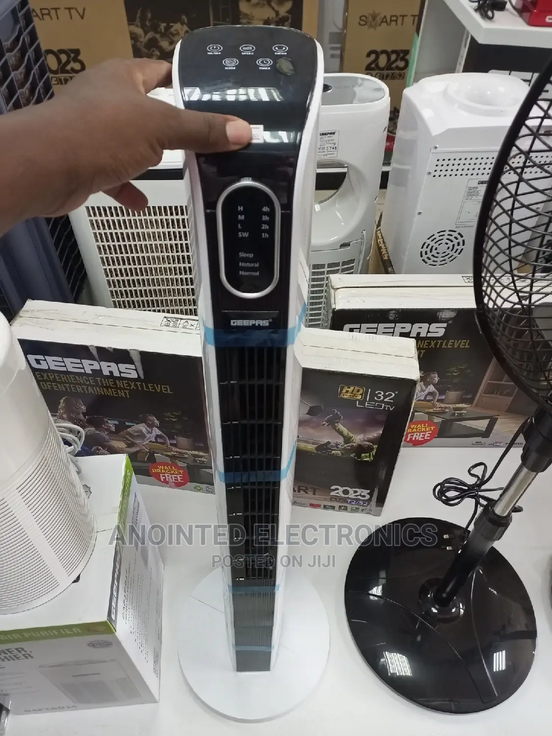 Gepaaz Tower Fans With a Remote