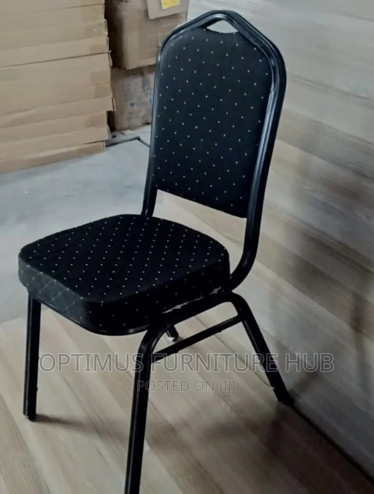 Conference Chair (Polka Dots)