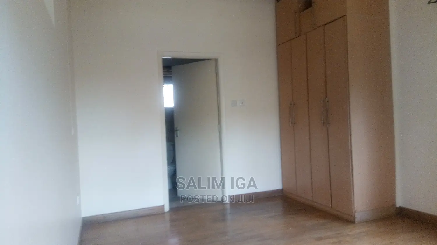 3bdrm Duplex in Kololo Property, Central Division for rent