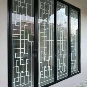 Photo - Aluminum Door With Bagaras.
