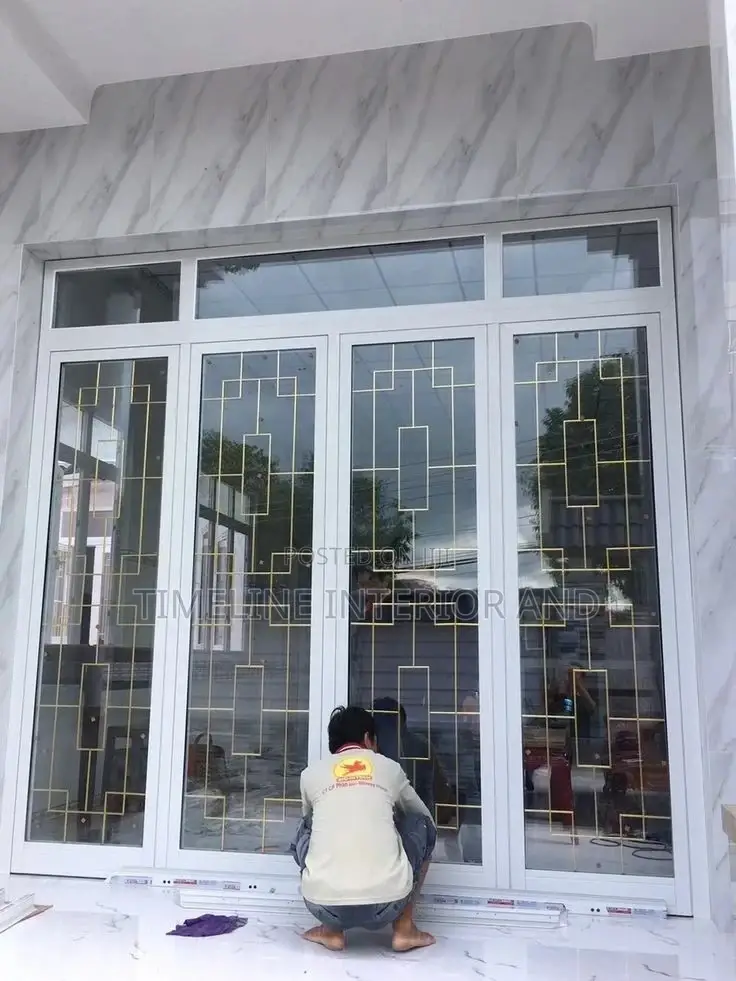 Aluminum Door With Bagaras.