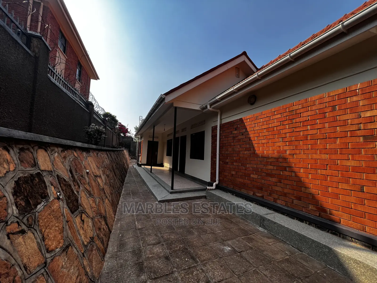 Furnished 4bdrm Bungalow in Naguru, Central Division for rent