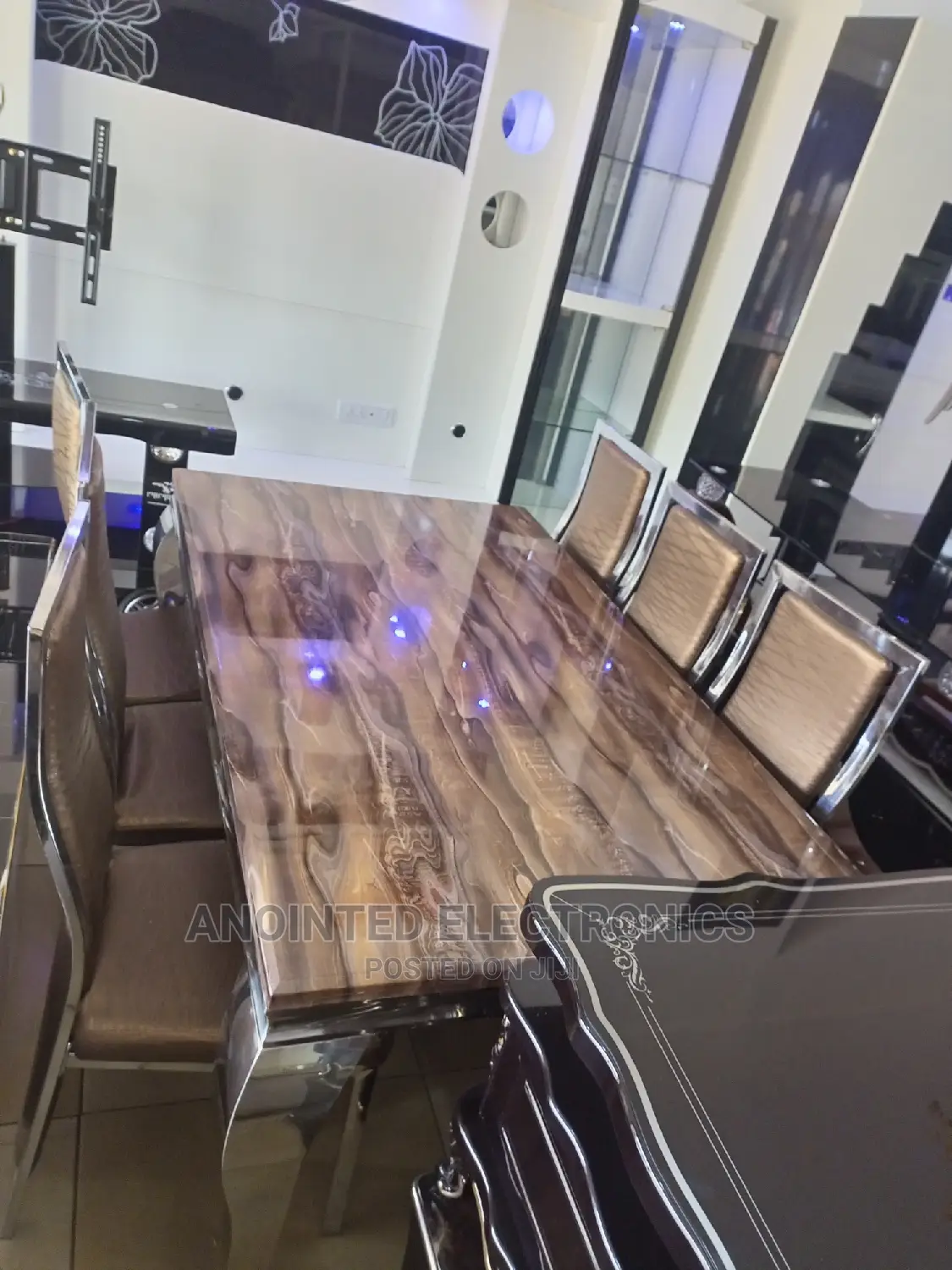Dining Table Marble With a 6 Seaters