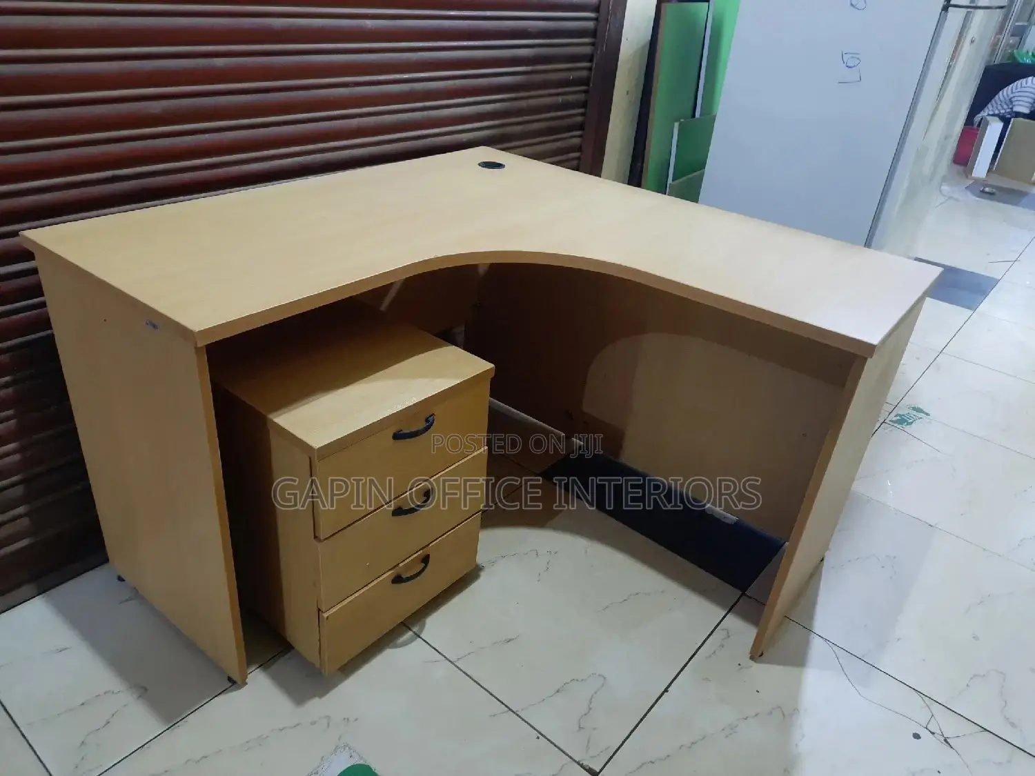 L-Shaped Office Table, Size 120cm