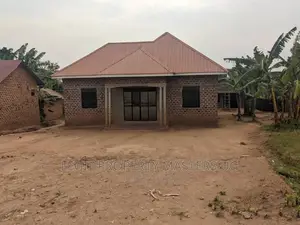 3bdrm Bungalow in Kajansi, Katabi for sale