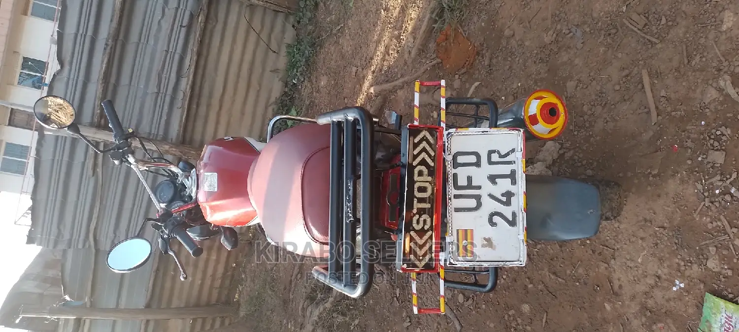 Hunter Spyder 350cc 2015 Red