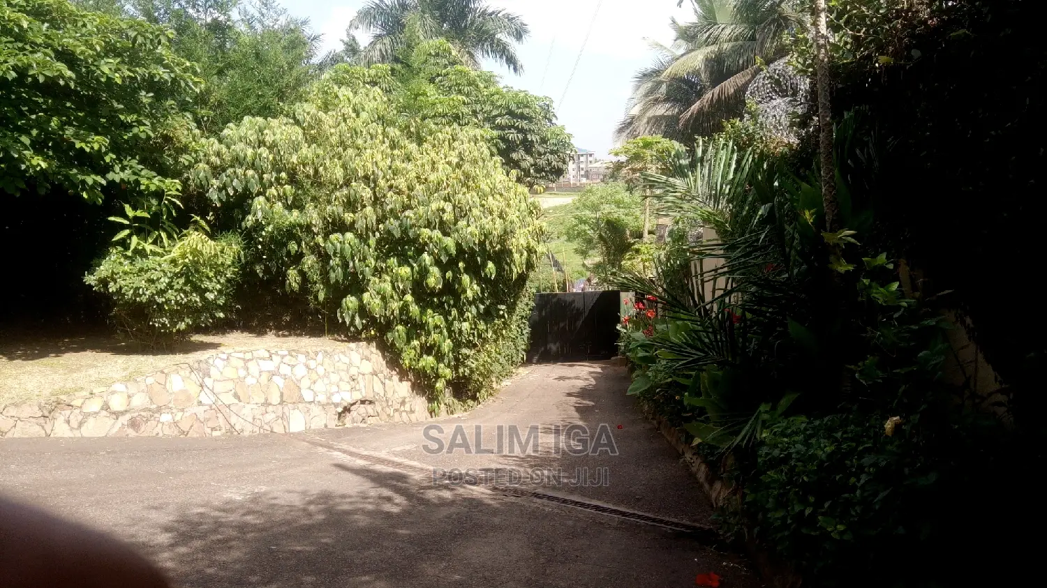 Furnished 2bdrm Chalet in Kololo Property, Central Division for rent