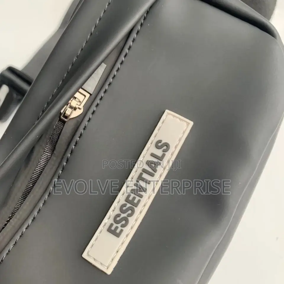 ESSENTIALS Chest Bag For Men/Women Casual Fashion Crossbody