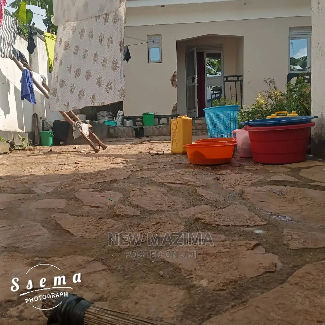 1bdrm House in Buloba Near Forest, Central Division for sale