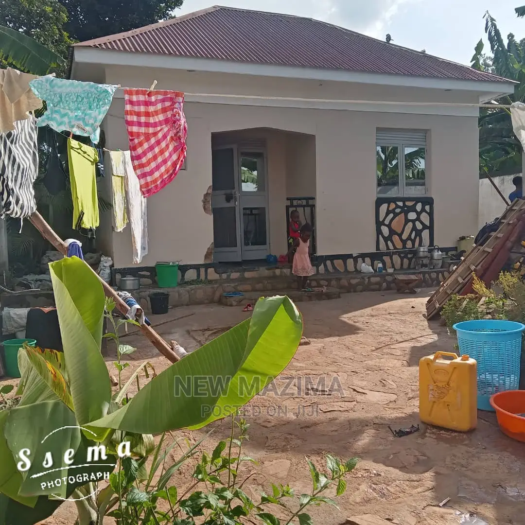 1bdrm House in Buloba Near Forest, Central Division for sale