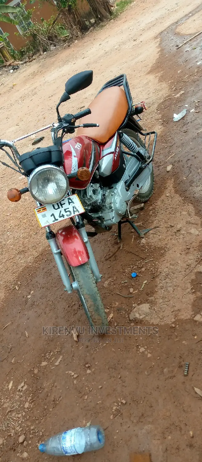 TVS HLX 125 2018 Red