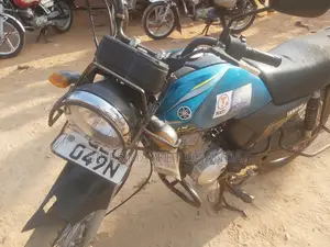 Yamaha Crux 2018 Red
