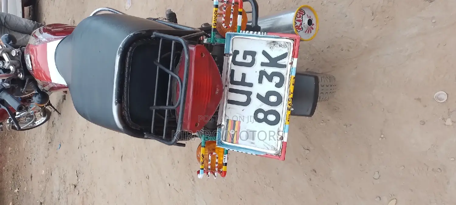 New Bajaj Boxer 100 2023 Gray