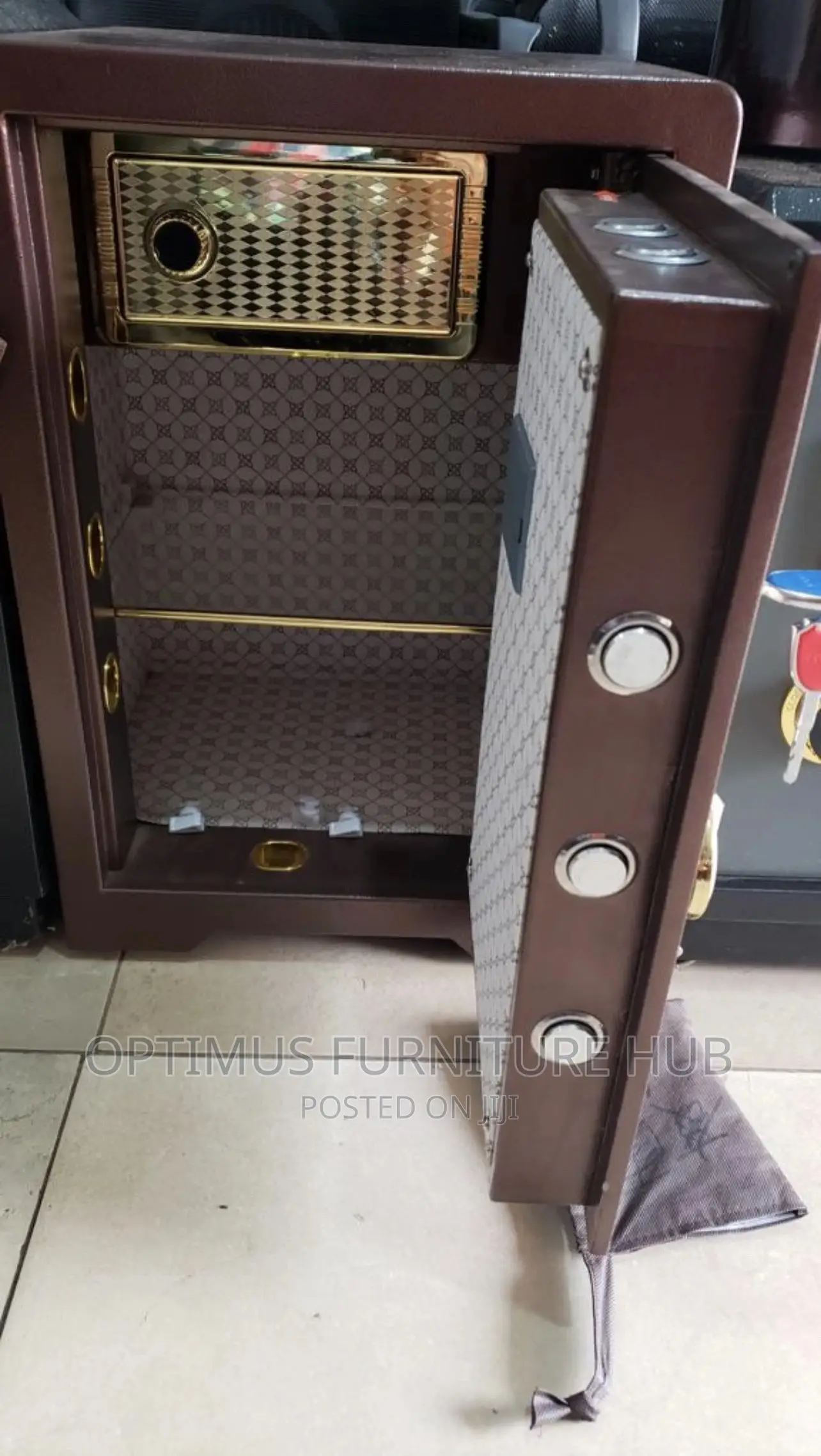 Metallic Safe (Brown)
