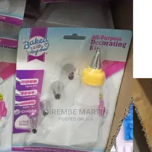 Cake Decorating Kit