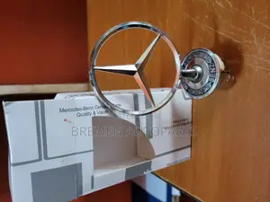 Mercedes Logo Bonet Star Grill
