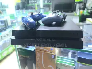 Playstation 4 Standard With 2 Pads Original