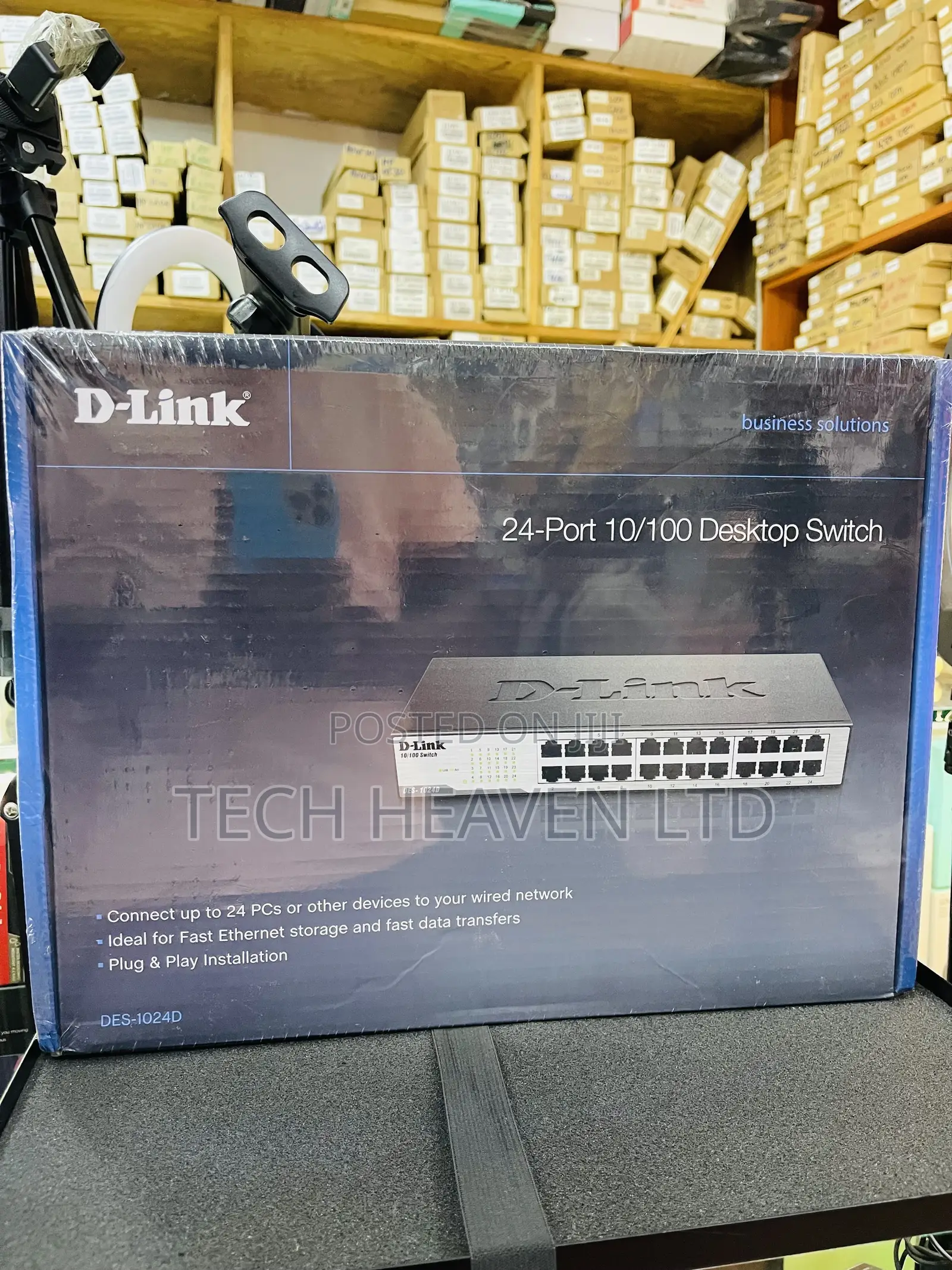24-Port Fast Ethernet Unmanaged Desktop Dlink Switch