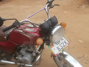 Bajaj Boxer 100 2019 Red