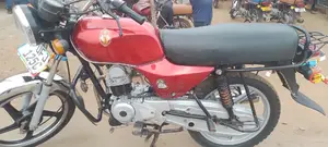 Bajaj Pulsar 180 2023 Red