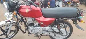 Bajaj Pulsar 180 2023 Red