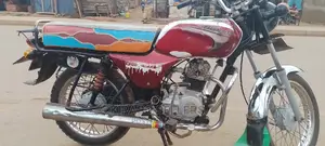 Bajaj Boxer 2018 Gray
