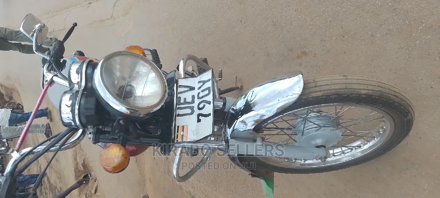 Bajaj Boxer 2018 Gray